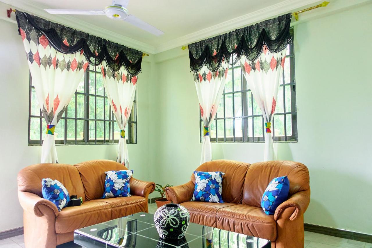 Indigo Cottage And Apartment Kumasi Kültér fotó