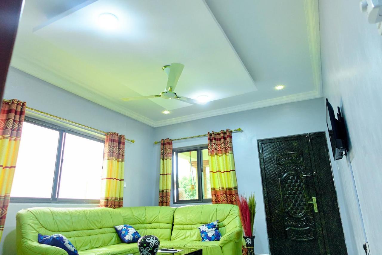 Indigo Cottage And Apartment Kumasi Kültér fotó
