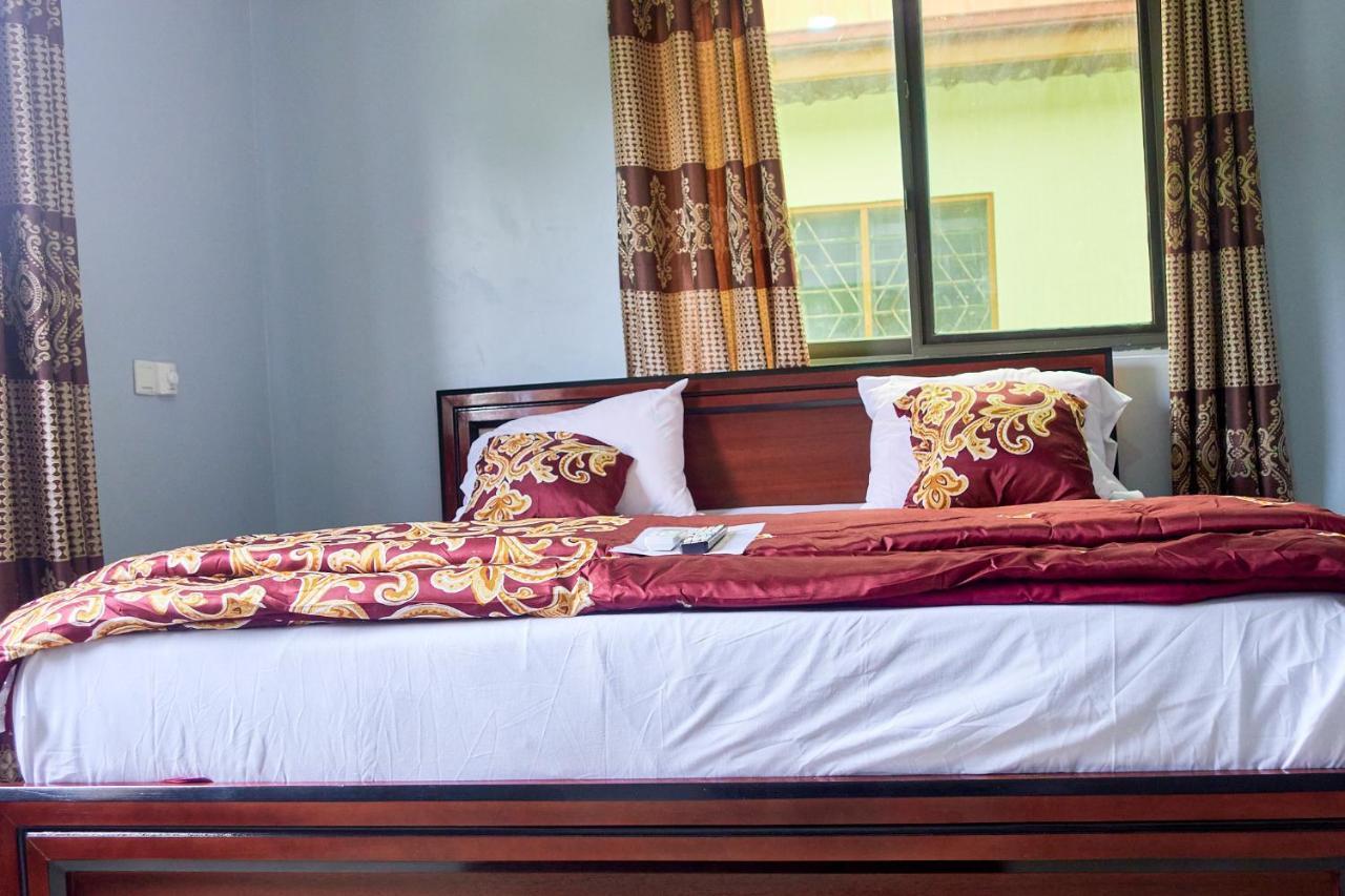 Indigo Cottage And Apartment Kumasi Kültér fotó