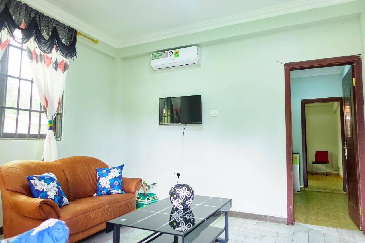 Indigo Cottage And Apartment Kumasi Kültér fotó