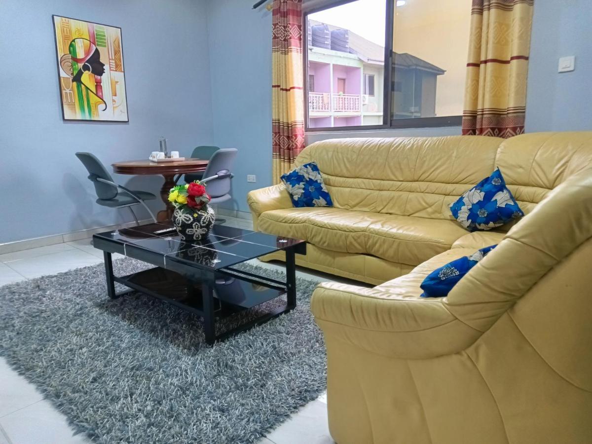 Indigo Cottage And Apartment Kumasi Kültér fotó