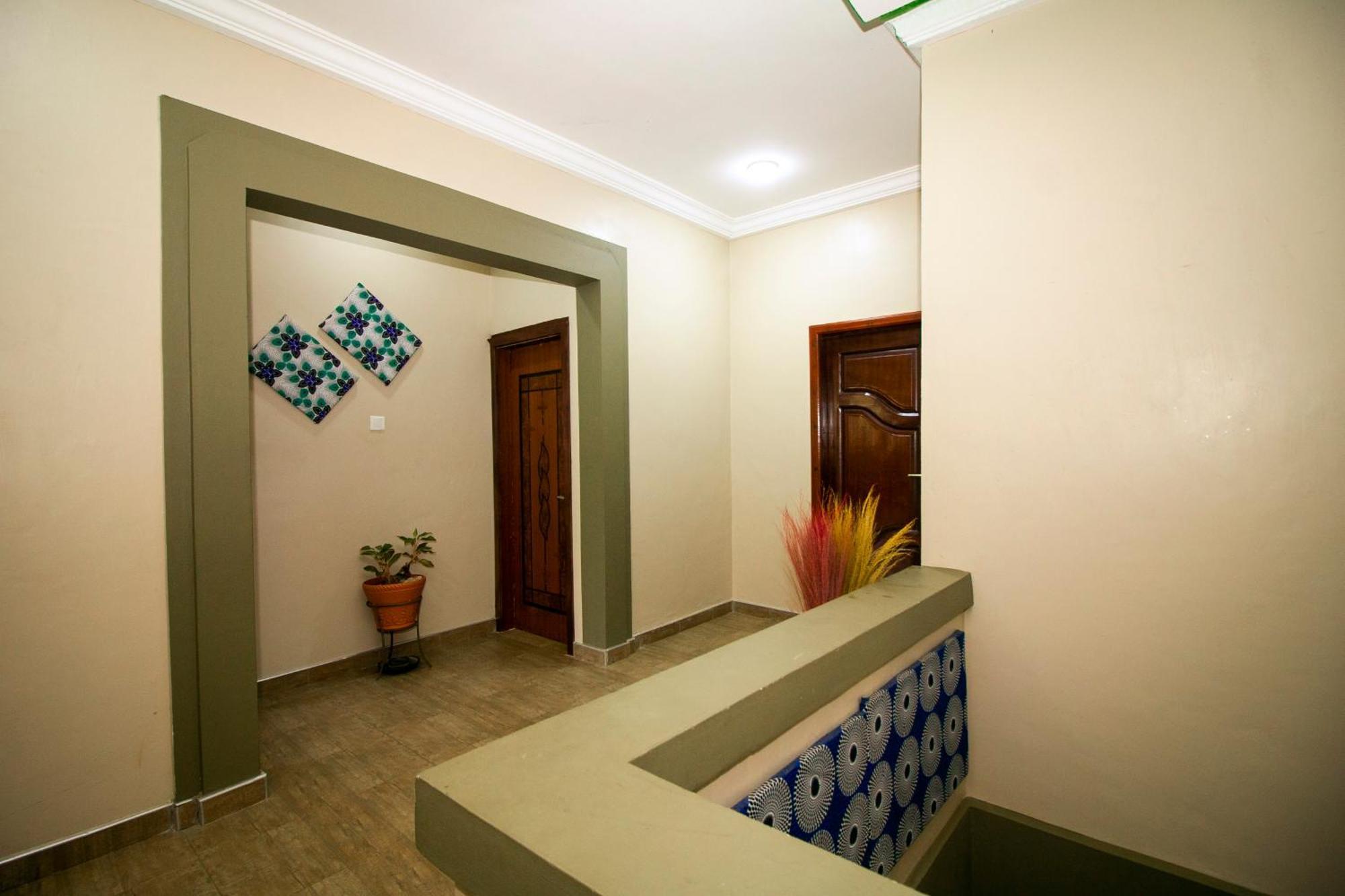 Indigo Cottage And Apartment Kumasi Kültér fotó